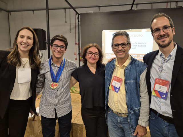 Alunos do Sesc amazonas são destaques na 1ª Olimpíada Nacional de Filosofia ao ganharem medalhas de ouro e prata